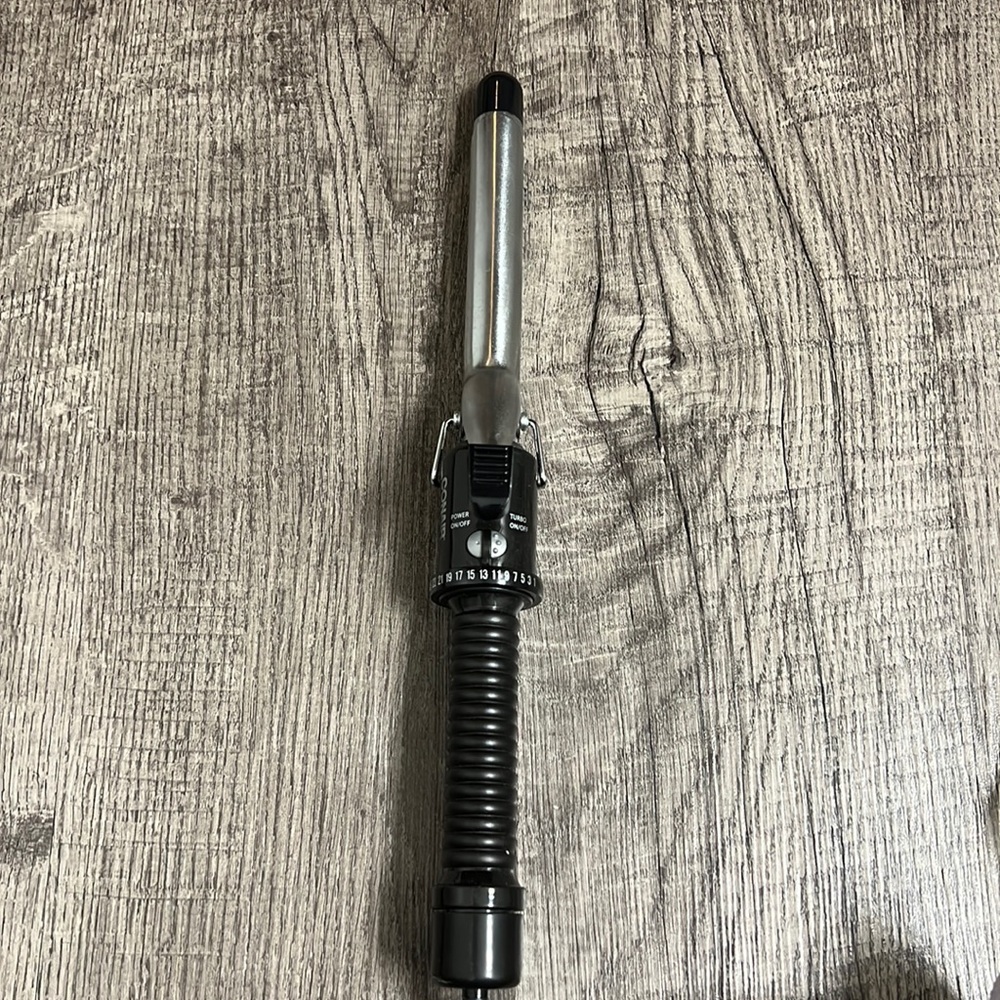 Conair .75 in curling iron